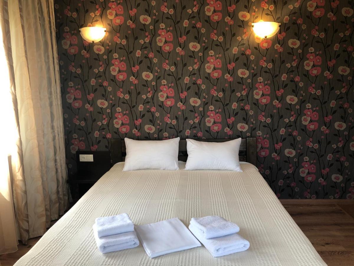 Gosti Hotell Odessa Eksteriør bilde