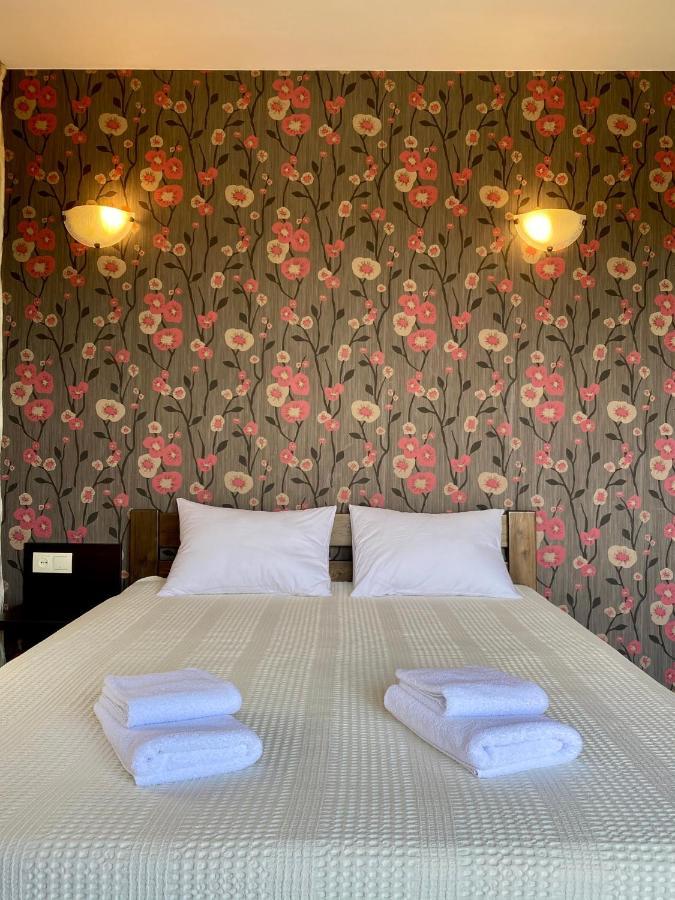 Gosti Hotell Odessa Eksteriør bilde